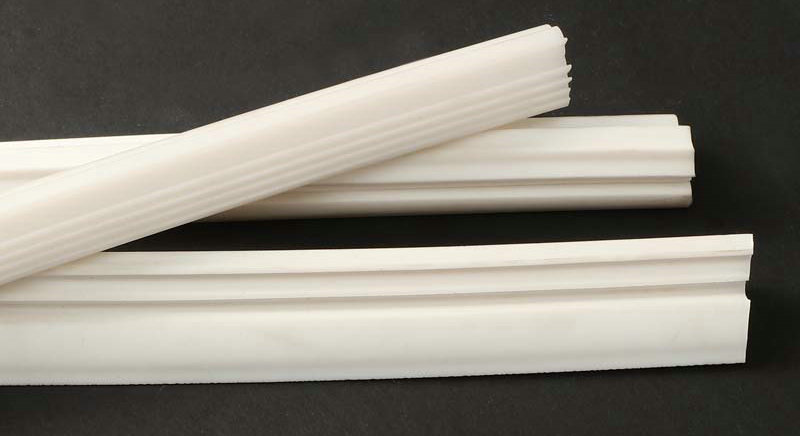 TPE彈性體和EPDM都可以生產(chǎn)門窗密封條，TPE價(jià)值無可比擬。