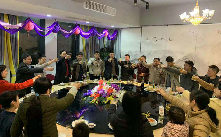 tpe加工生產(chǎn)廠家不斷創(chuàng)新和提升研發(fā)能力，調(diào)整控制硬度小菜一碟。