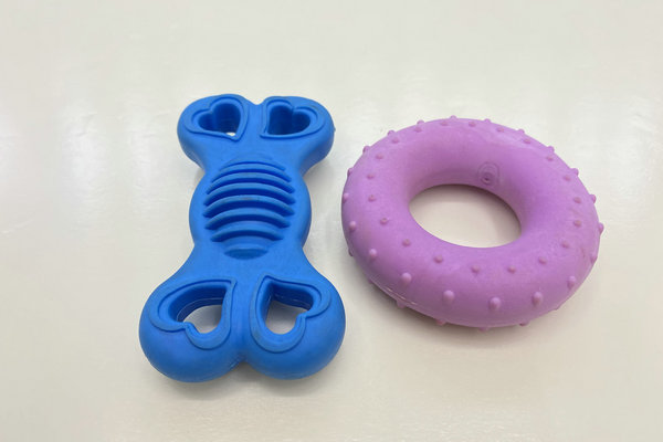 國豐橡塑TPE\TPR原料應用于寵物玩具行業(yè)-合肥**寵物用品有限公司